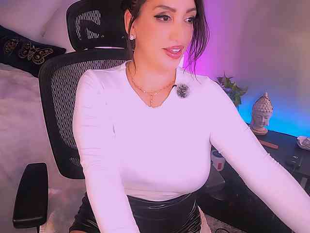 ExcitingWoman webcam