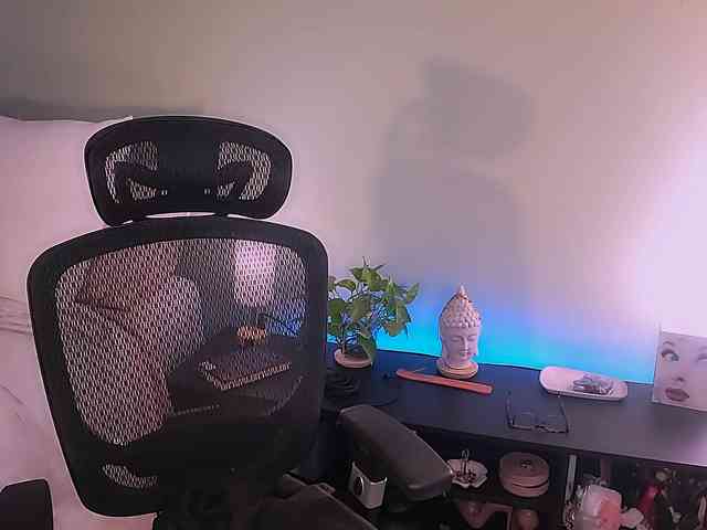 ExcitingWoman webcam