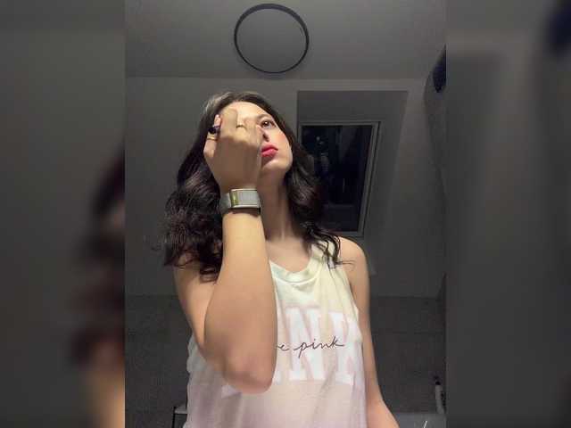 go to chat with Taanni