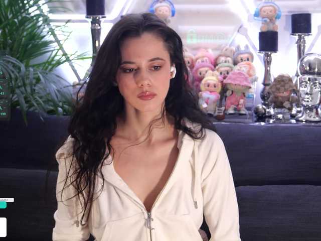 go to chat with Taanni