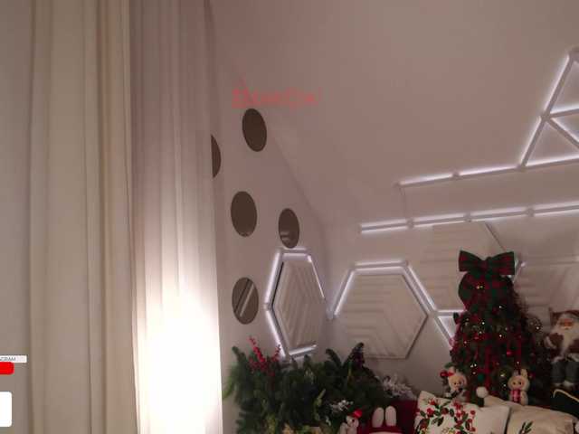 Entra en el chat con el modelo Taanni Taanni