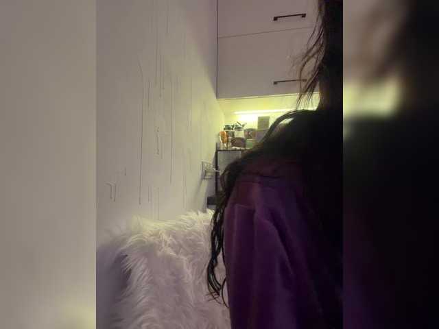 go to chat with Taanni