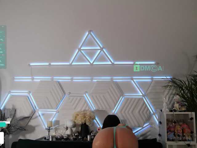 Gratis Live Sexcam mit Taanni Taanni