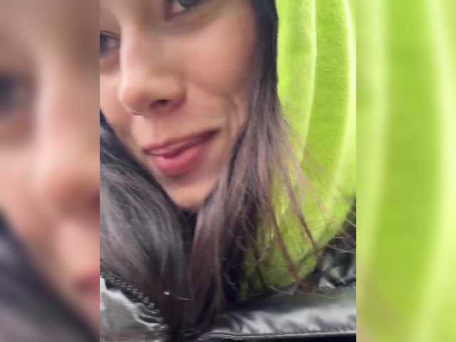 Vai a chattare su Taanni Taanni