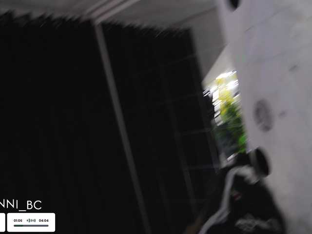 Entrez le videochat erotique avec le
modèle Taanni Taanni