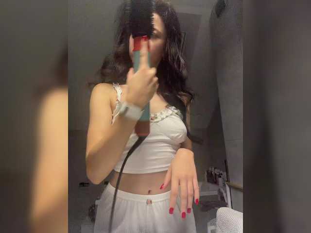 Vai a chattare su Taanni Taanni