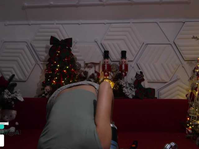 Entra en el chat con el modelo Taanni Taanni