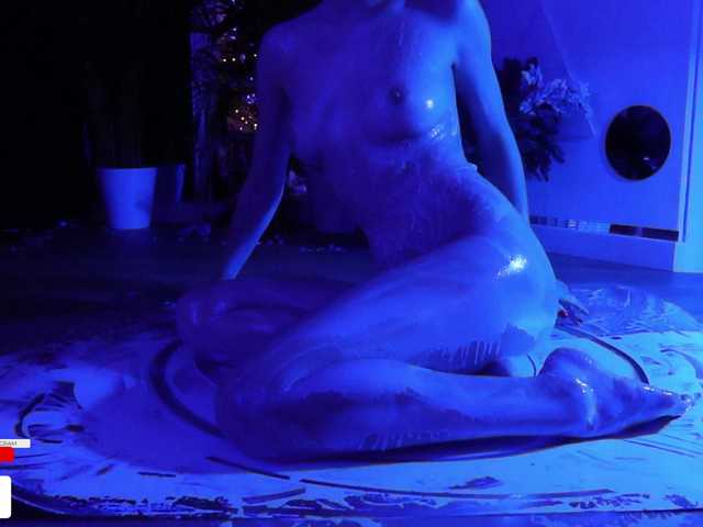 Vai a chattare su Taanni Taanni