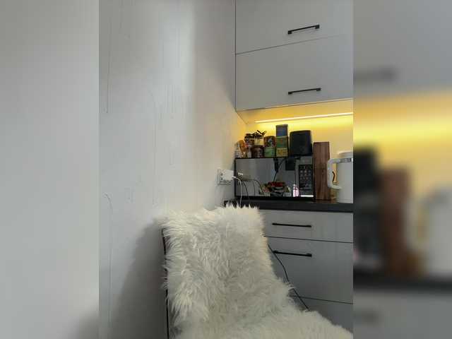 Entrez le videochat erotique avec le
modèle Taanni Taanni