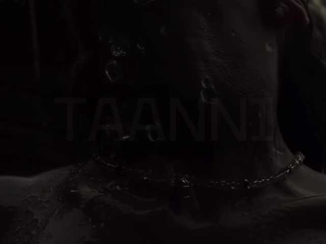 Vai a chattare su Taanni Taanni