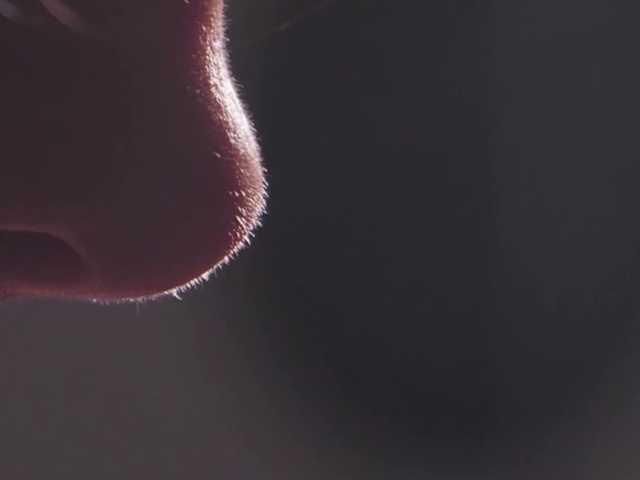 Vai a chattare su Taanni Taanni