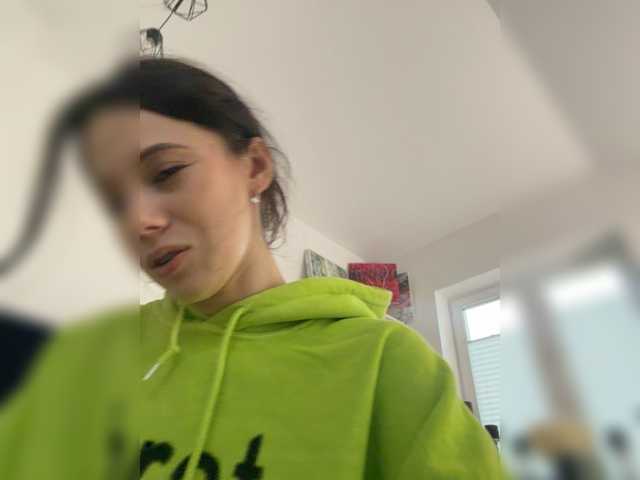 Entrez le videochat erotique avec le
modèle Taanni Taanni