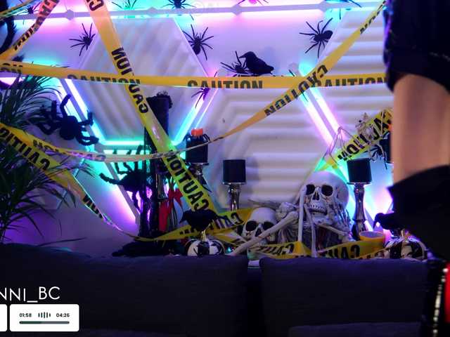 Accedi alla chat con il nickname Taanni Taanni