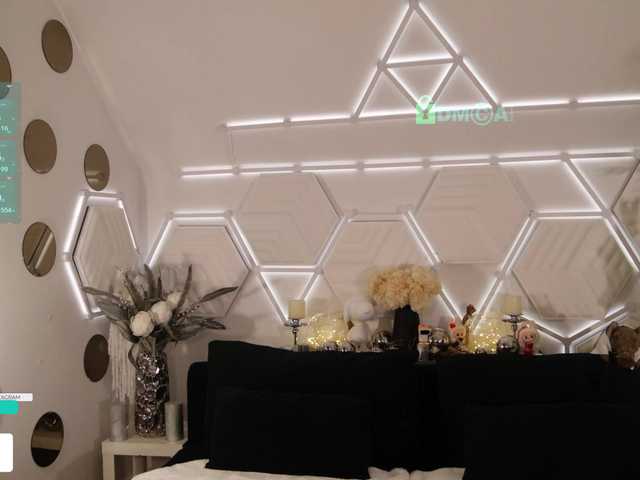 Vai a chattare su Taanni Taanni