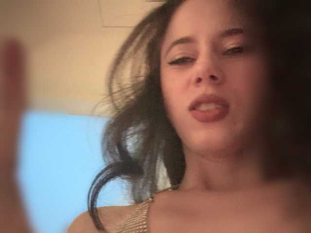 Gratis Live Sexcam mit Taanni Taanni