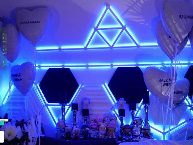 Entrez le videochat erotique avec le
modèle Taanni Taanni