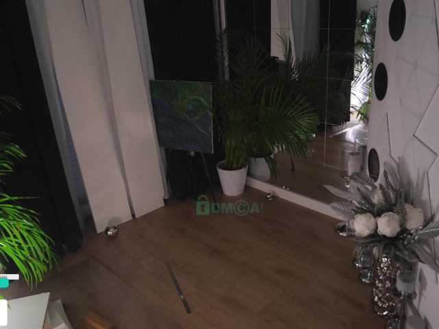 Vai a chattare su Taanni Taanni