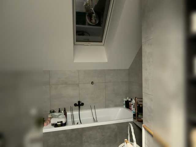 Accedi alla chat con il nickname Taanni Taanni