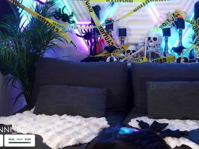 Entrez le videochat erotique avec le
modèle Taanni Taanni