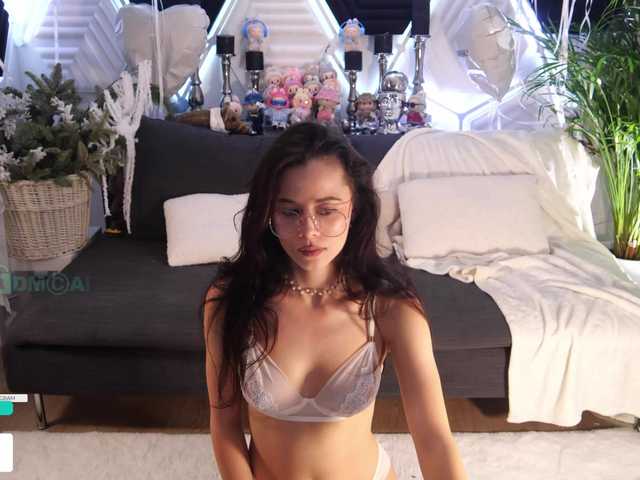 Entrez le videochat erotique avec le
modèle Taanni Taanni