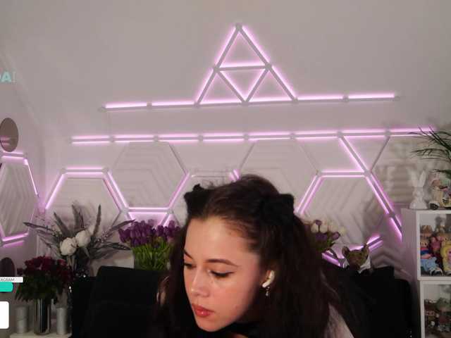 Vai a chattare su Taanni Taanni