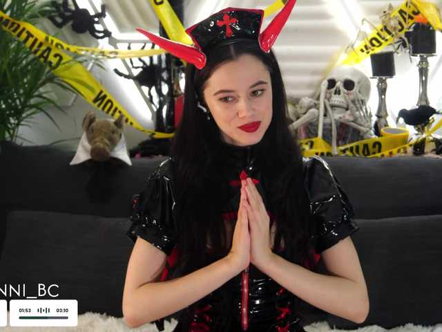 Accedi alla chat con il nickname Taanni Taanni