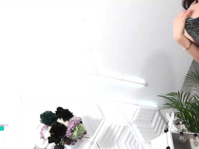 Vai a chattare su Taanni Taanni