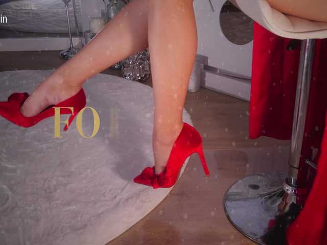 Entra en el chat con el modelo Taanni Taanni