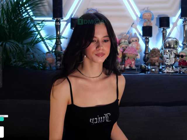 Vai a chattare su Taanni Taanni