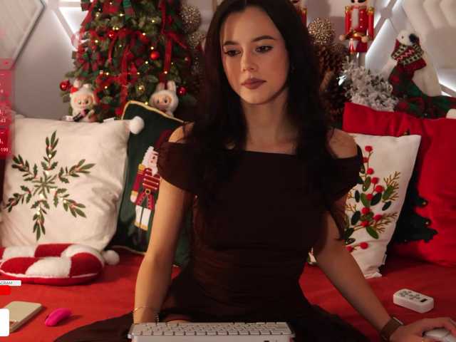 go to chat with Taanni