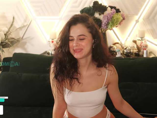 Vai a chattare su Taanni Taanni