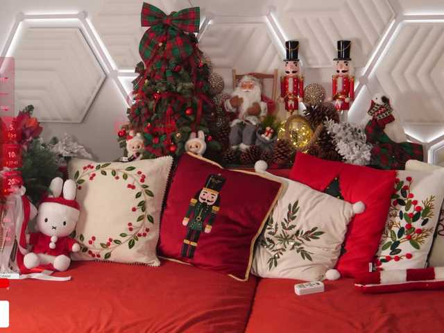 Entra en el chat con el modelo Taanni Taanni