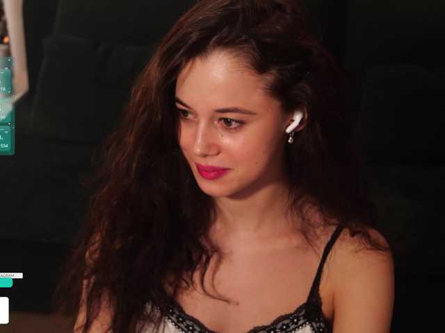 Vai a chattare su Taanni Taanni