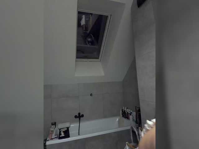 Entrez le videochat erotique avec le
modèle Taanni Taanni