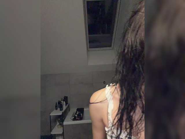 Accedi alla chat con il nickname Taanni Taanni