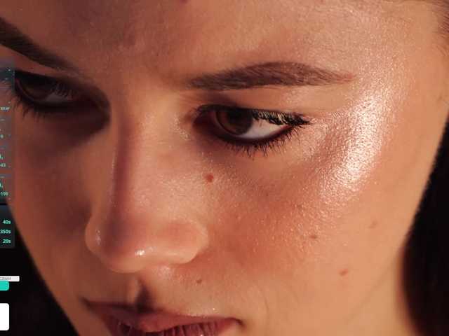 Entrez le videochat erotique avec le
modèle Taanni Taanni