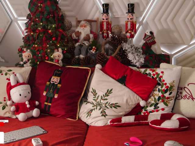 Vai a chattare su Taanni Taanni