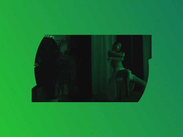 Vai a chattare su Taanni Taanni