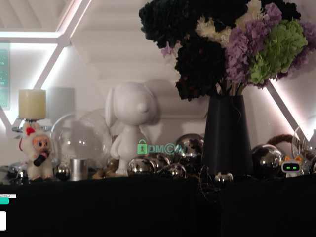 Vai a chattare su Taanni Taanni