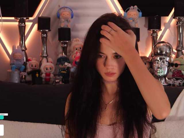 Vai a chattare su Taanni Taanni