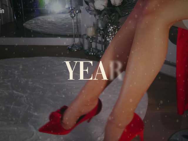 Entra en el chat con el modelo Taanni Taanni