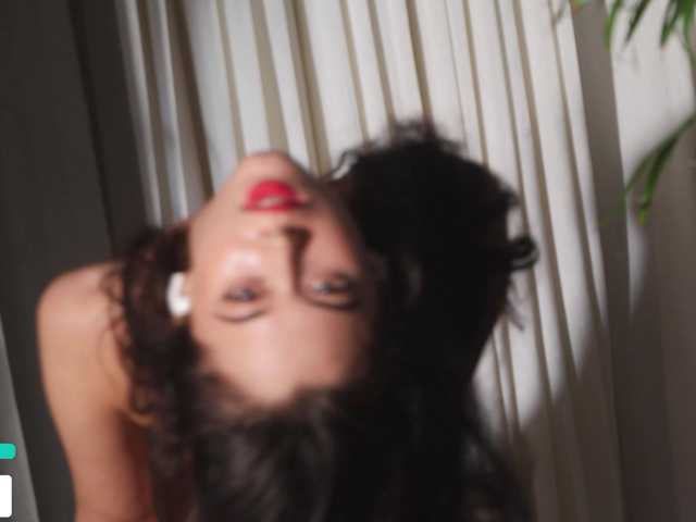 Gratis Live Sexcam mit Taanni Taanni