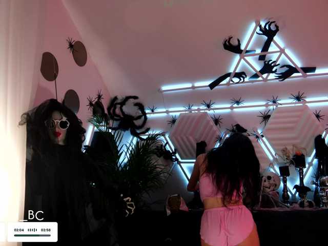 Gratis Live Sexcam mit Taanni Taanni