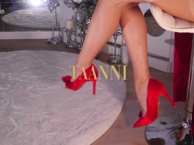 Gratis Live Sexcam mit Taanni Taanni