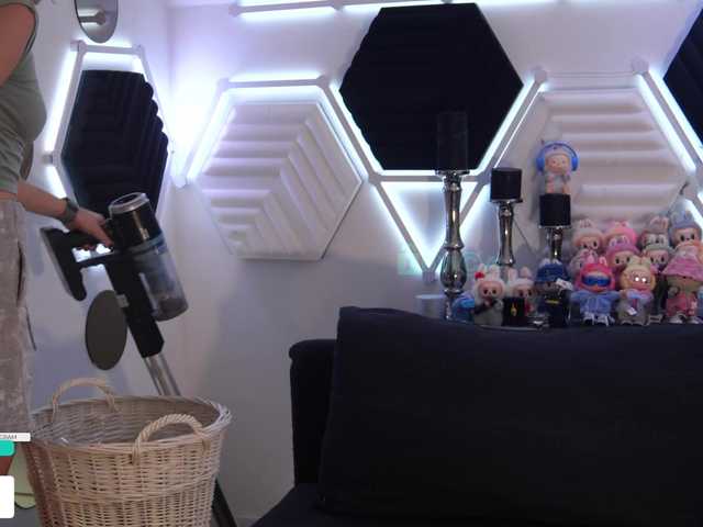 Vai a chattare su Taanni Taanni