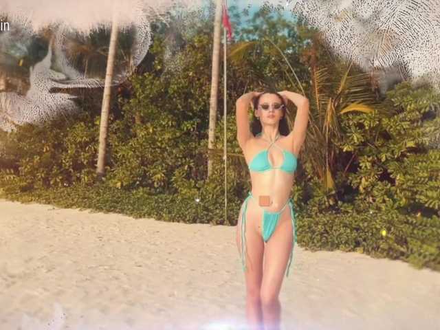 Entrez le videochat erotique avec le
modèle Taanni Taanni