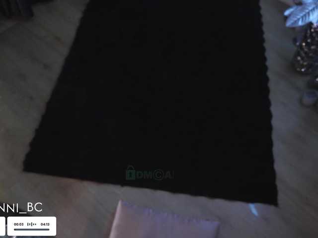 go to chat with Taanni