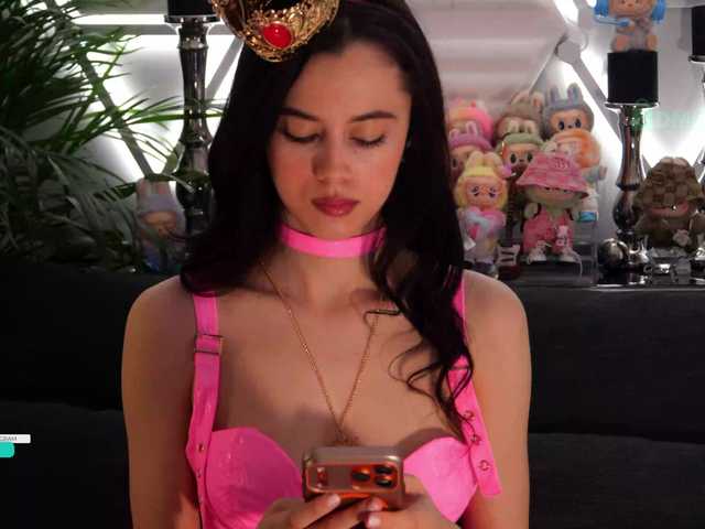 Vai a chattare su Taanni Taanni