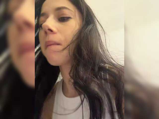 Gratis Live Sexcam mit Taanni Taanni