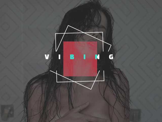 Entra en el chat con el modelo Taanni Taanni